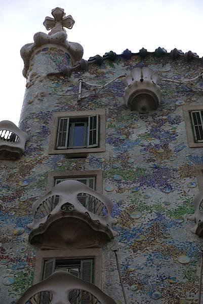 Flat 135/愛旅遊 西班牙 巴賽隆納Barcelona day1 米拉之家Casa Milà 巴特婁之家Casa Batlló