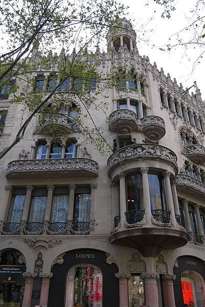 Flat 135/愛旅遊 西班牙 巴賽隆納Barcelona day1 米拉之家Casa Milà 巴特婁之家Casa Batlló