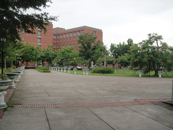 霧峰亞洲大學