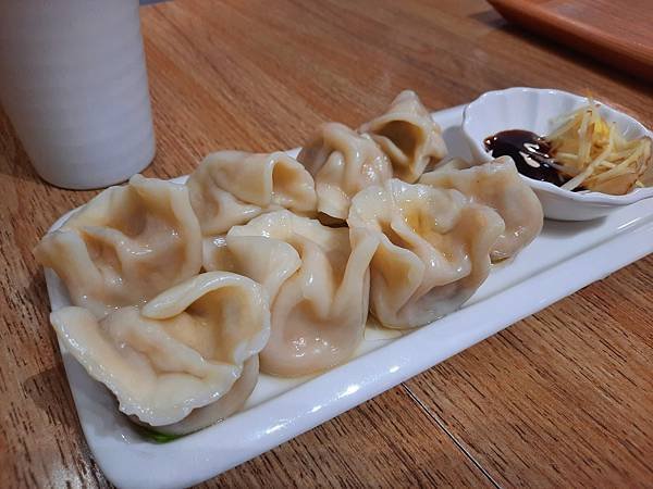 阿潘家幸福蔬食-一中店 /台中美食/一中商圈