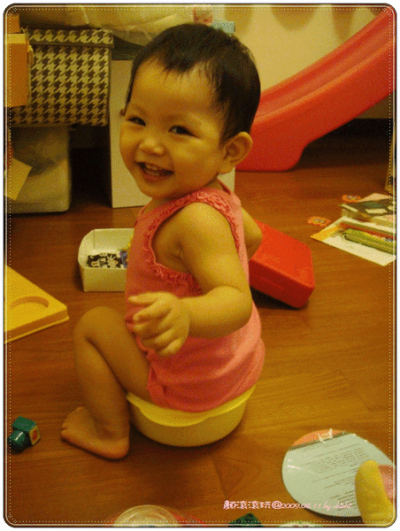 20090811-顏滾滾玩.gif