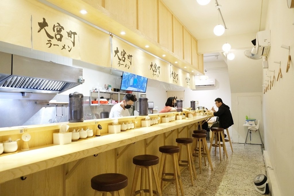 台南拉麵推薦【大宮町ラーメン】美味拉麵，附餐前小菜，客製化拉