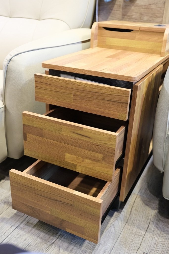 億家具