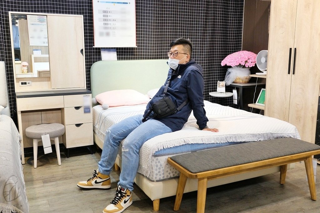 億家具