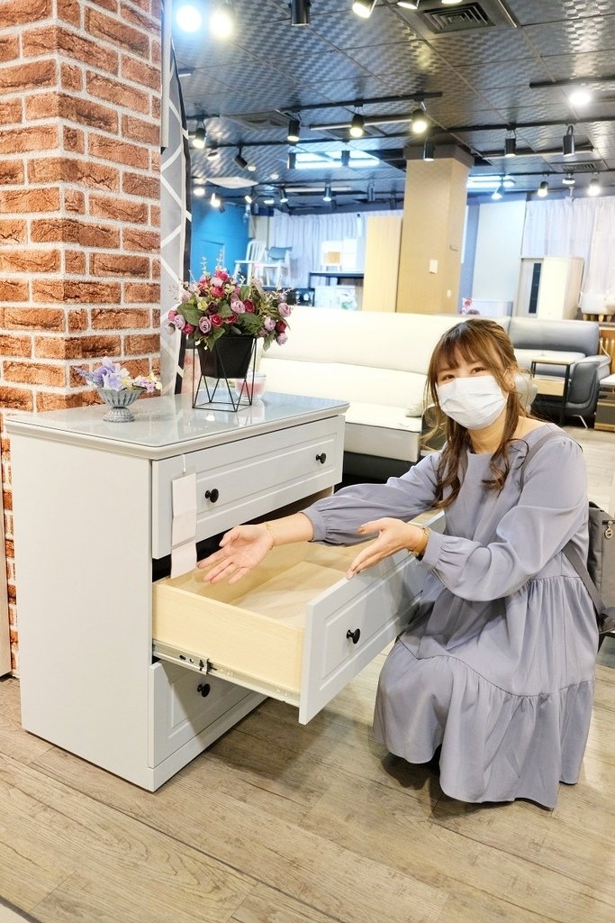 億家具