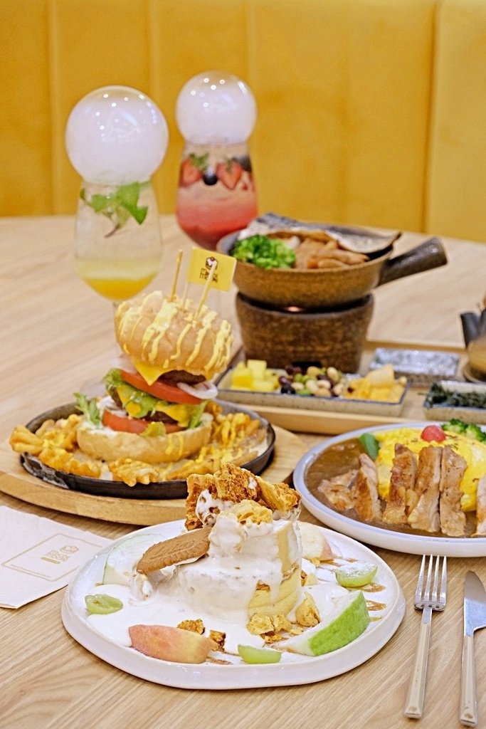 台南晚餐【Mochi Mochi 鬆餅屋】不只舒芙蕾好吃，釜
