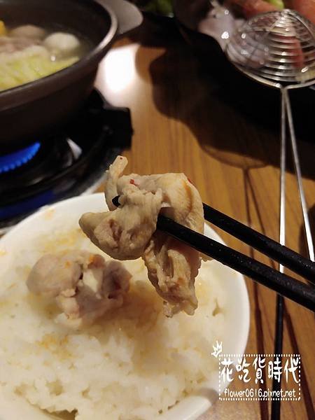 【愛評體驗券】台中逢甲火鍋推薦-裊裊鍋物 -鬧中取靜的深夜食