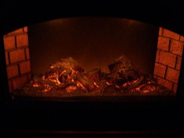 6-fireplace.JPG