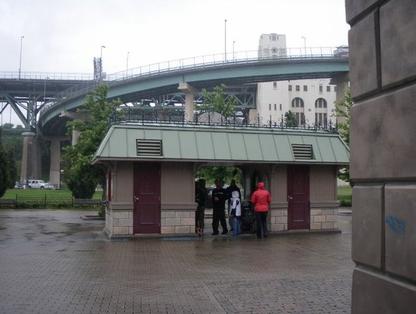 100.jpg