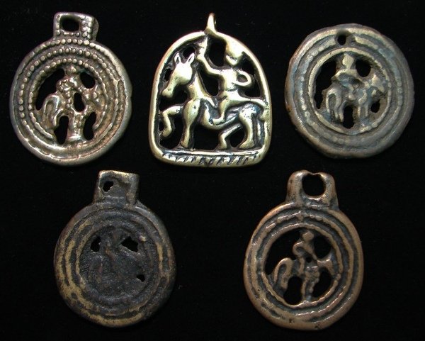 西藏人（Tibetan）深信能夠蒐集、擁有九件【藏傳老天鐵】（Thogchags），是人生最大的福報，足以產生威力驚人強大的護持力量﹗