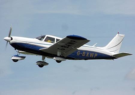 -Piper_pa32_cherokee_six_g-bxwp_arp.jpg