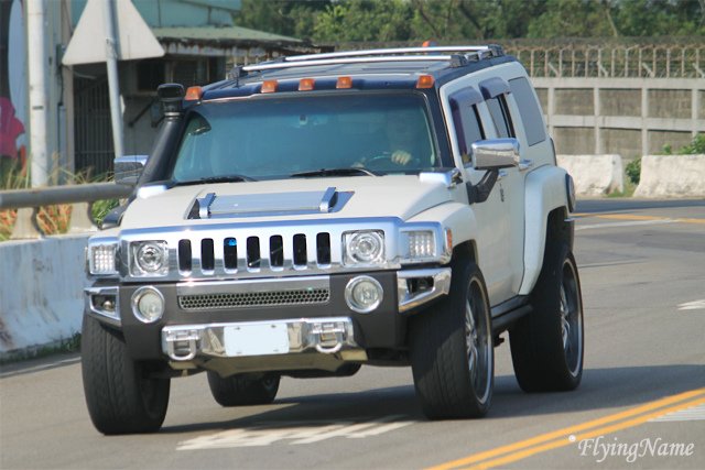 Hummer H3