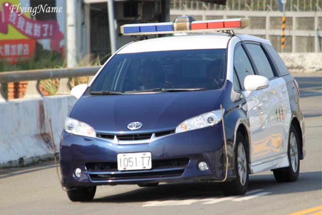 Toyota Wish 警車