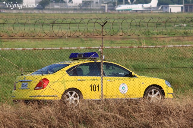 機場航務處 Nissan Teana