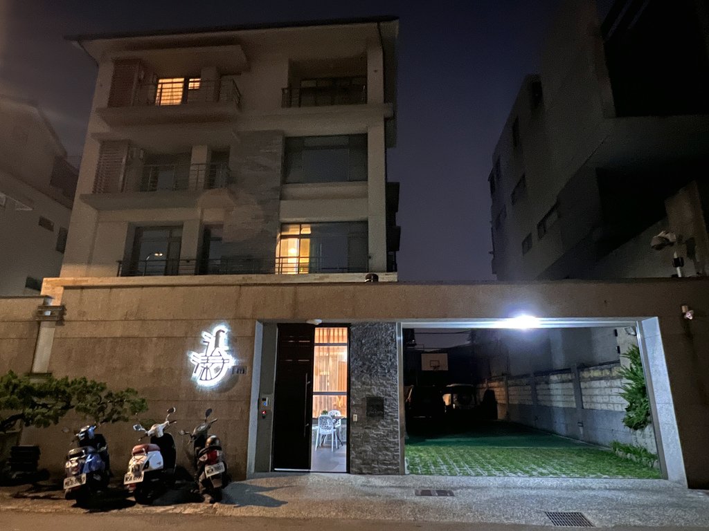 ║台中美食║預約制 隱身在民宅區的無菜單法式料理 『法漾法式