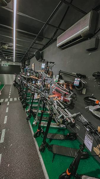 CyberCycle Rhino【犀牛越野電輔胖胎車】試乘真