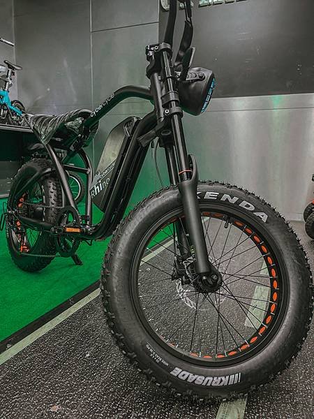 CyberCycle Rhino【犀牛越野電輔胖胎車】試乘真