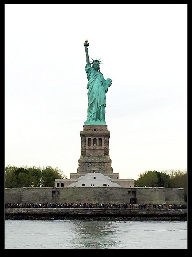 Statue of Liberty, Ellis Island - New York 7.jpg