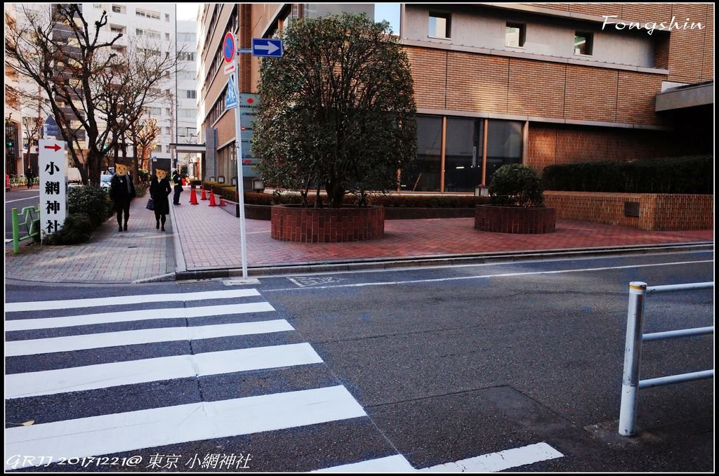 R2010405-1.jpg