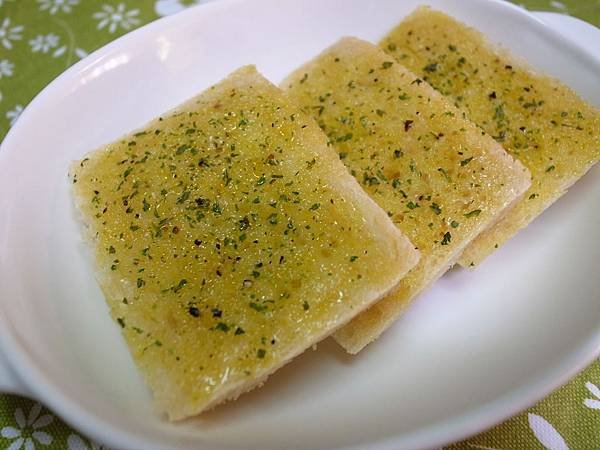 21.烤蒜味吐司.JPG