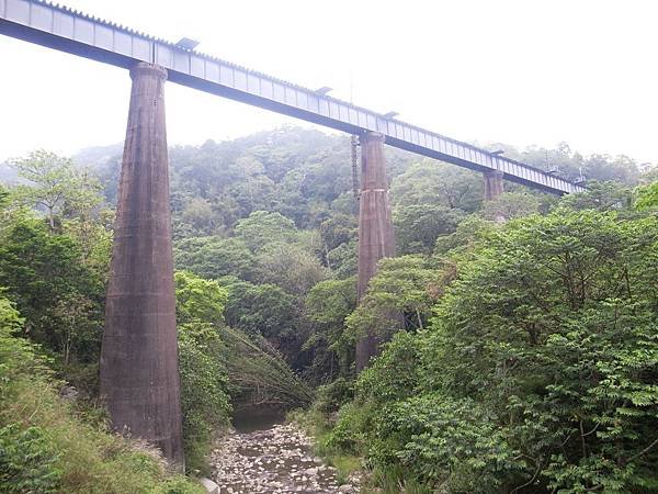 33.高高在上的魚藤坪橋