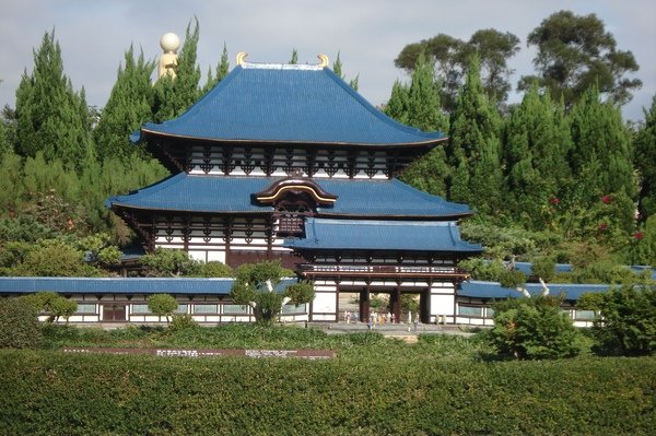 19日本神社.jpg