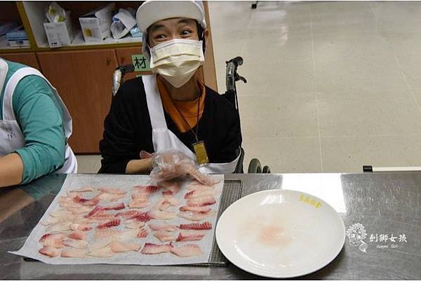 瑞復益智中心凹喵寵物零食7.jpg