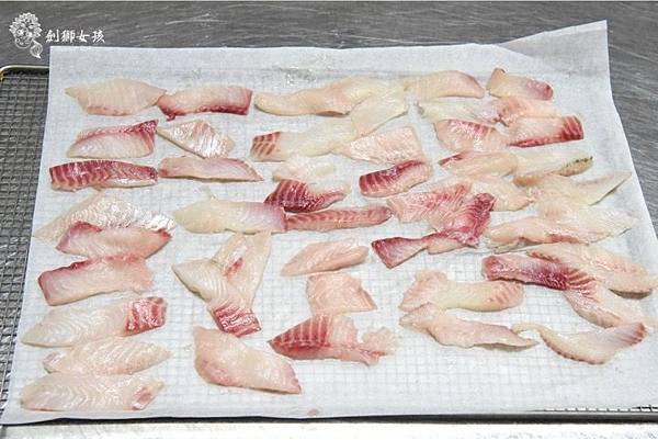 瑞復益智中心凹喵寵物零食8.jpg