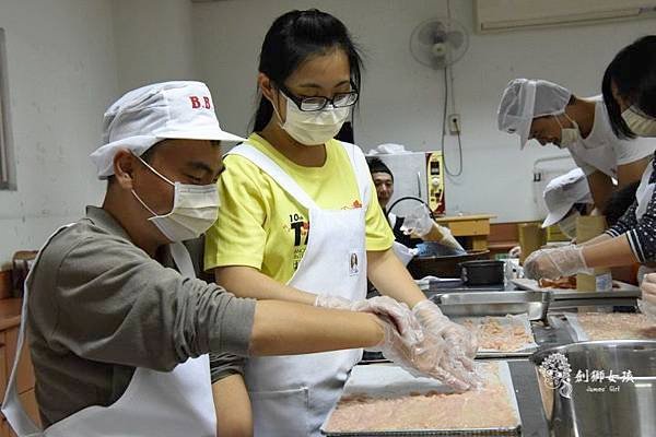 瑞復益智中心凹喵寵物零食9.jpg