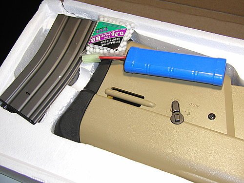FN2000_03.jpg