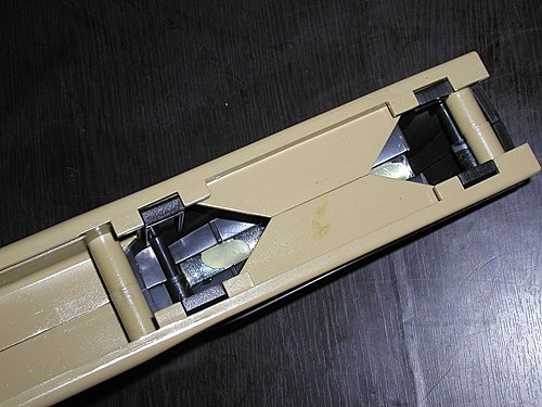 FN2000_19.jpg