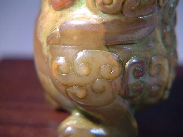西漢白玉雲紋熊 (10).JPG