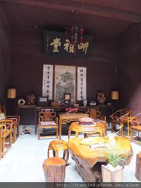 珍貴的金絲楠木傢俱,兼有歷史和工藝價值,值得細細品味