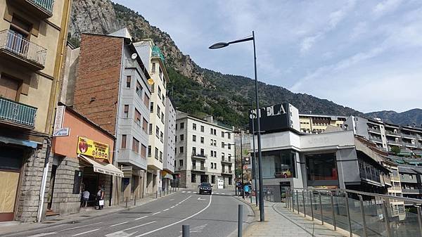 《安道爾14》Andorra，從巴塞隆納Barcelona→