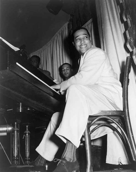 Duke_Ellington_Piano.jpg