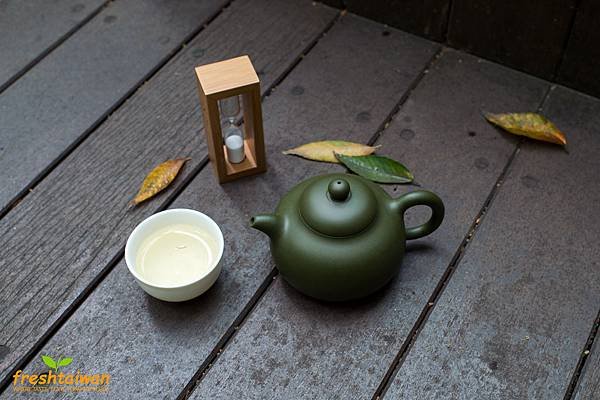 楊金本 綠泥梨型壺 (Teapot)