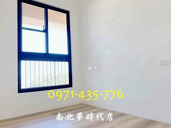 近南科全新三房平車~1050萬