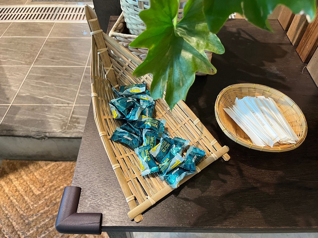 {南港中信餐廳}初泰｜路易莎咖啡斜槓賣起了泰式料理，味道如何