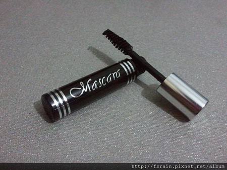 AmuSe Big Fan Makeup Kit-Mascara2