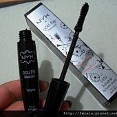 NYX Doll Eye Mascara-DE02 Volume Extreme Black-3