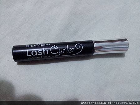 SilkyGirl-Mascara-LashCurler-01