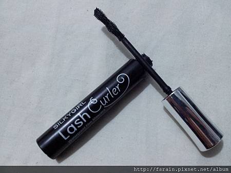 SilkyGirl-Mascara-LashCurler-03