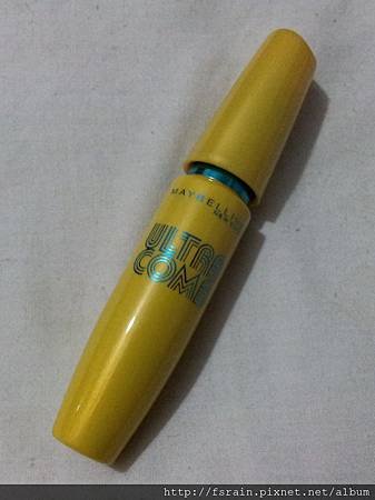 Maybelline-TheMagnumVolumExpressWaterproofMascara-UltraComb-04