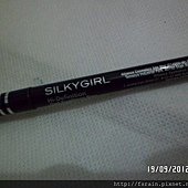 SilkyGirl-HD Gel Eyeliner Pen-01Intense Black-03