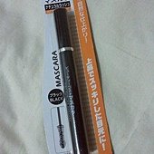 Daiso High Curling Mascara-Natural Lash-Black-01