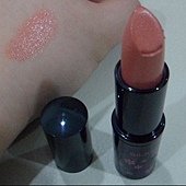 SilkyGirl MoistureShine LipColour-01 Naked Truth-Swatch-04