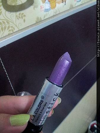 L.A. Colors Lipstick-LIP355 Grape Crush-02