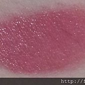 Maybelline ColorSensational Lipstick-235WarmMeUp-Swatch-02