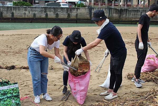 國聖埔淨灘活動 (39).JPG