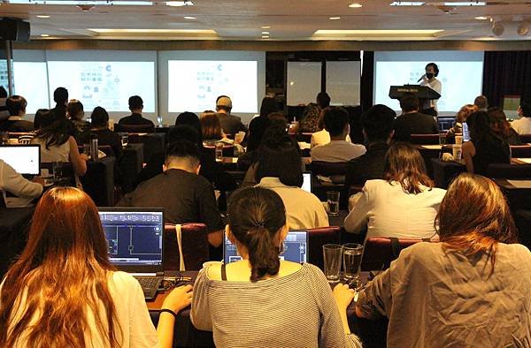 109年度成舍企業設計師簡報比賽決賽 (33).JPG